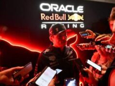 Verstappen boccia il Gp di Las Vegas: “Uno spettacolo da clown” 